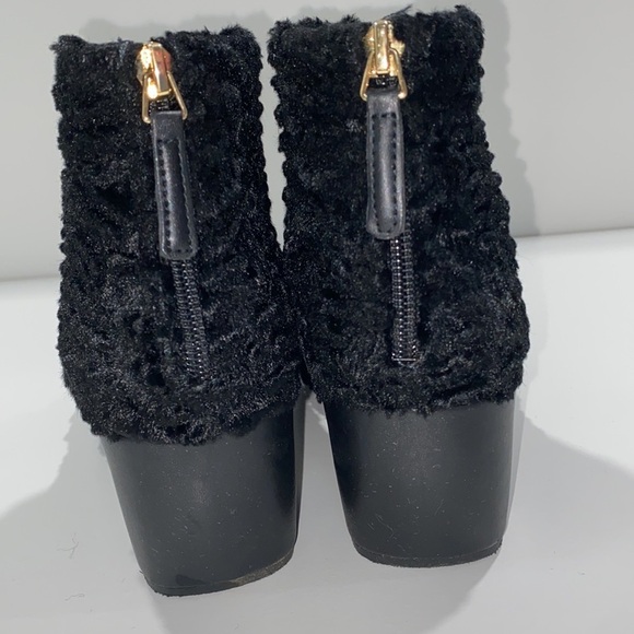 Nine‎ West Joannie faux fur ankle bootie - Picture 7 of 9